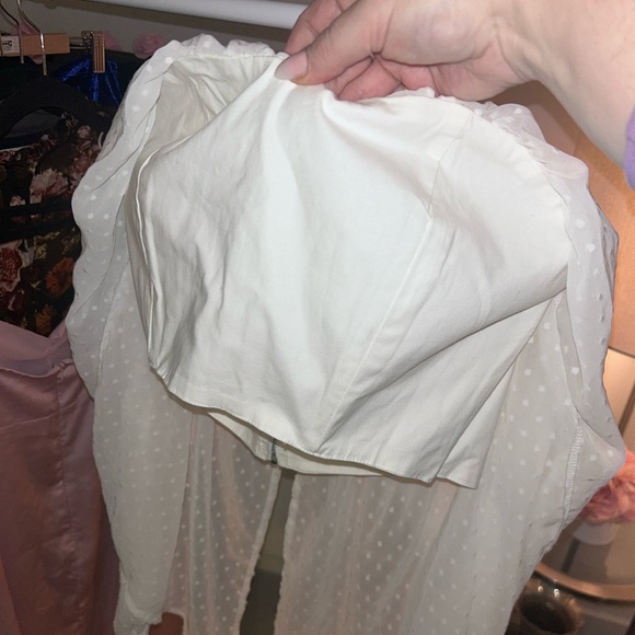 Sweetheart neckline & Swiss dot 3/4 sleeve top with corset style & overlay - Picture 5 of 6